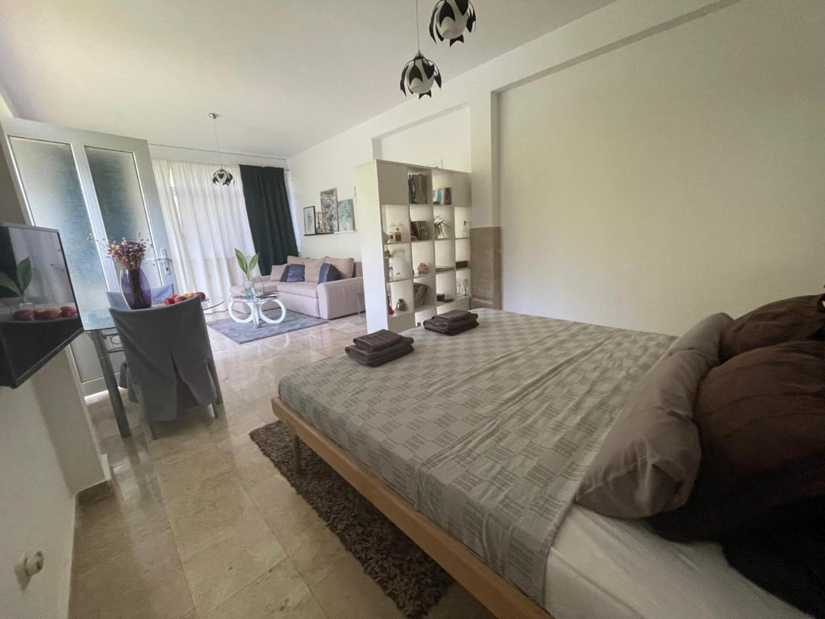 Villa Tamara With Garden And River View - Free Private Parking - Garage 모스타르 외부 사진