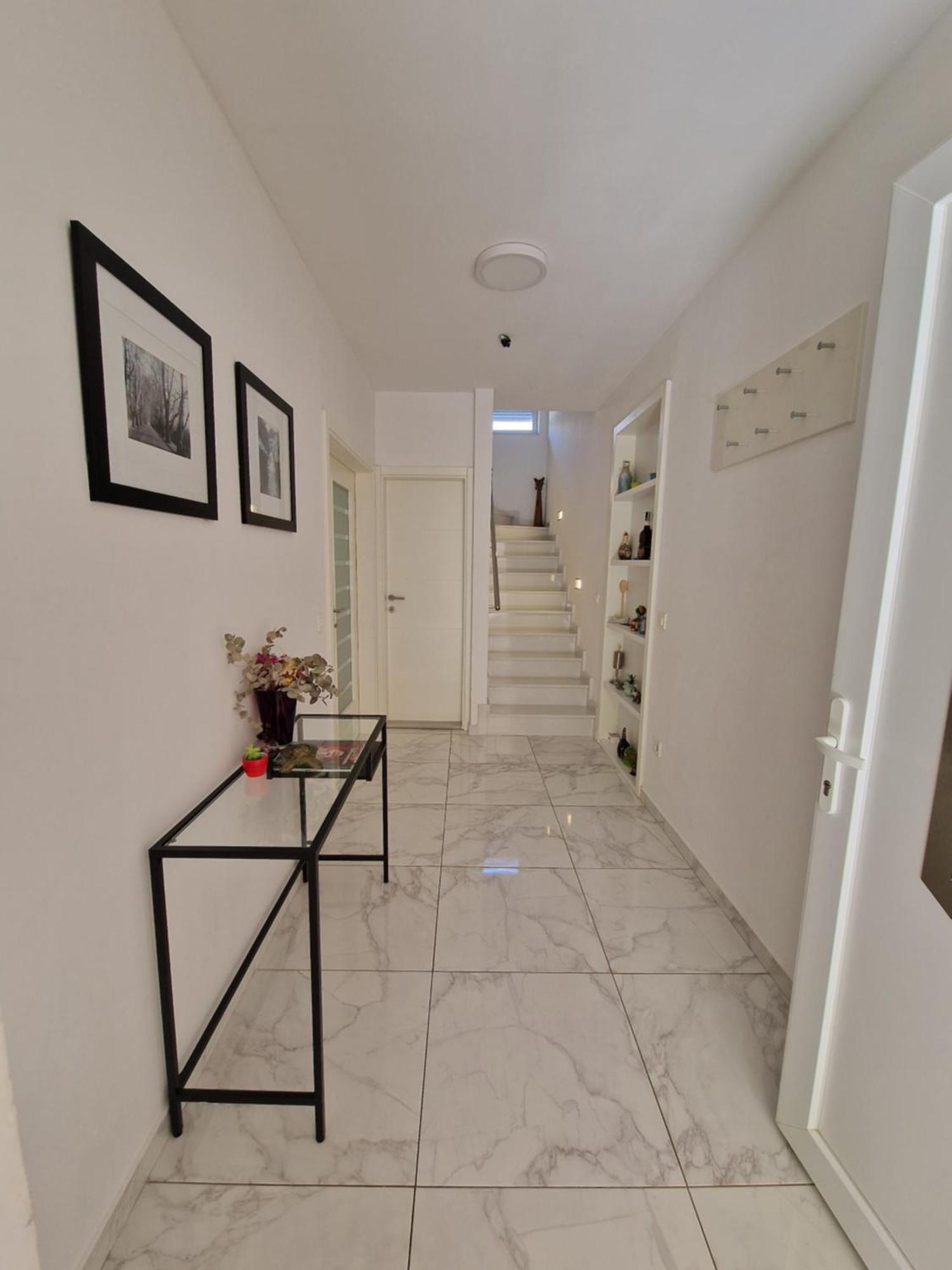 Villa Tamara With Garden And River View - Free Private Parking - Garage 모스타르 외부 사진
