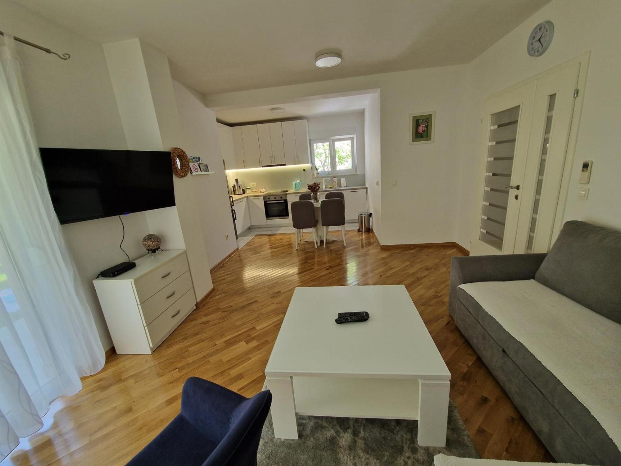 Villa Tamara With Garden And River View - Free Private Parking - Garage 모스타르 외부 사진