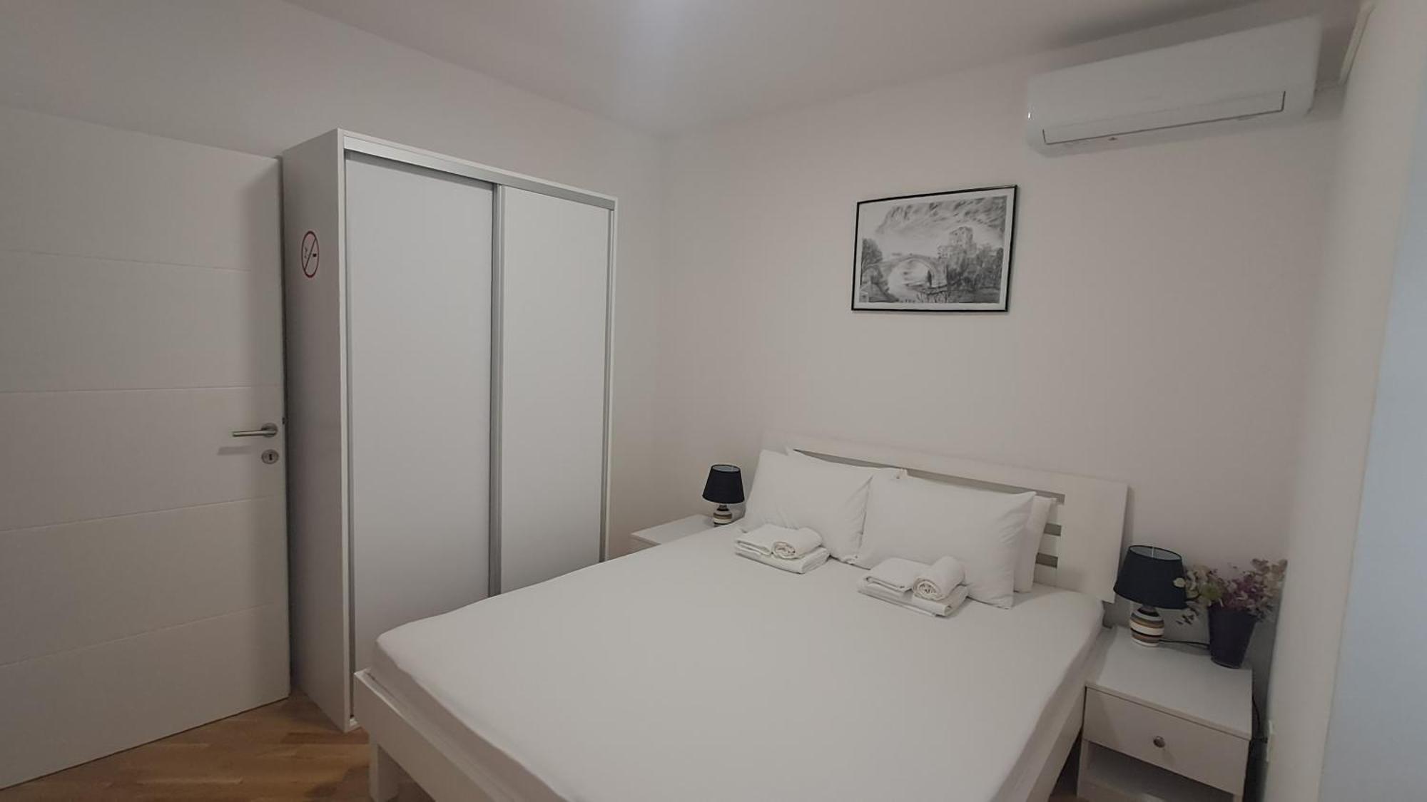 Villa Tamara With Garden And River View - Free Private Parking - Garage 모스타르 객실 사진